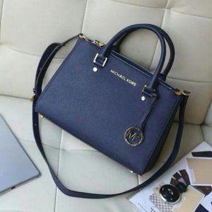 Micheal Kors Satchel